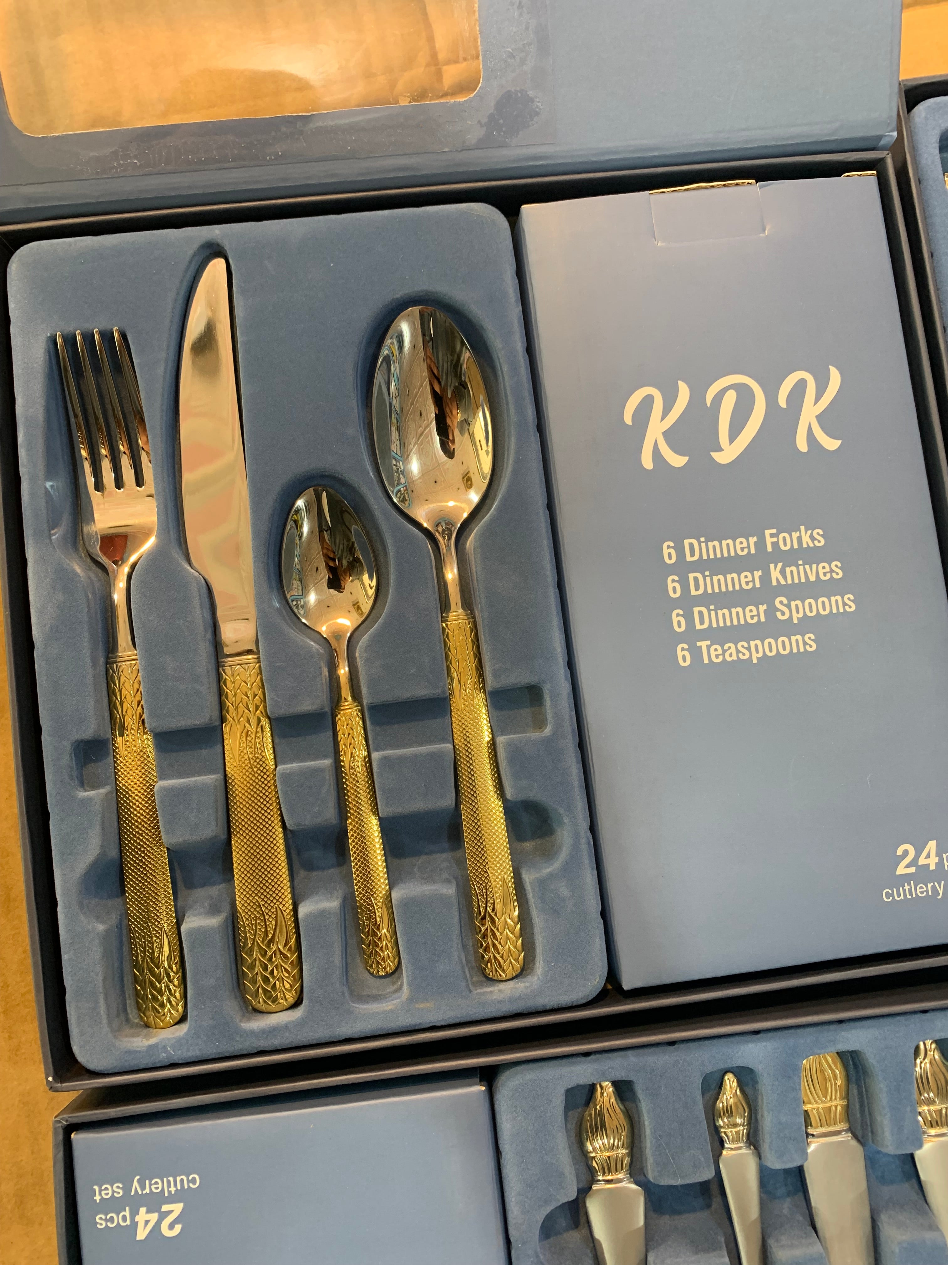 KDK 24pcs Stainless Steel Cutlery Set