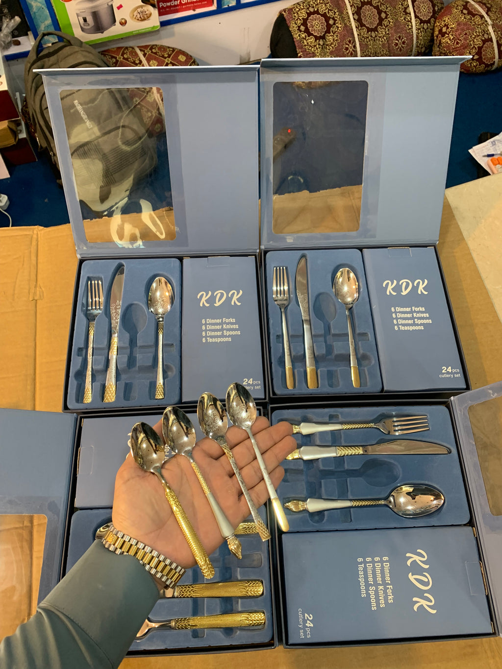 KDK 24pcs Stainless Steel Cutlery Set