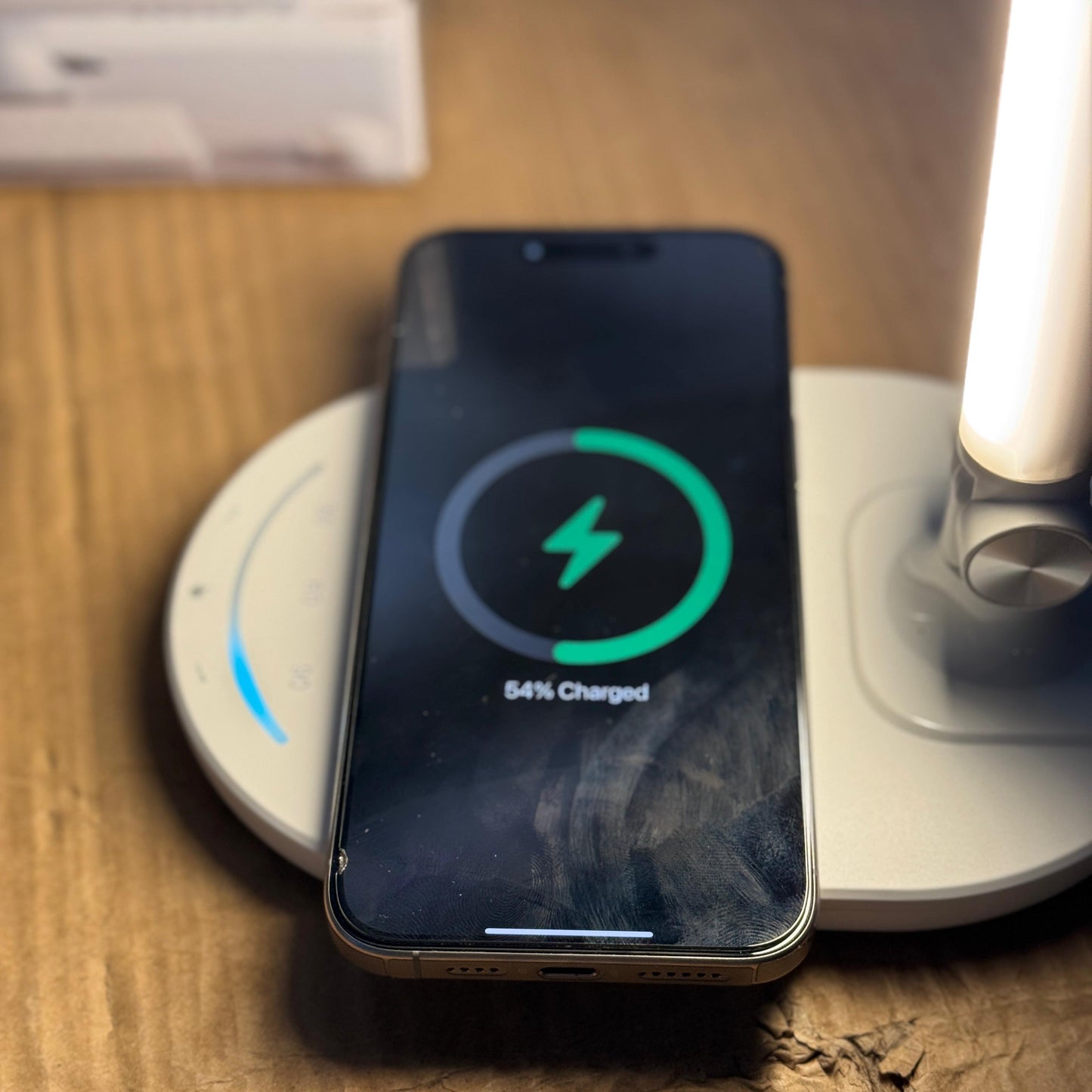 Trontore LED Desk Lamp HYS-226 with Wireless Charger – Germany Brand