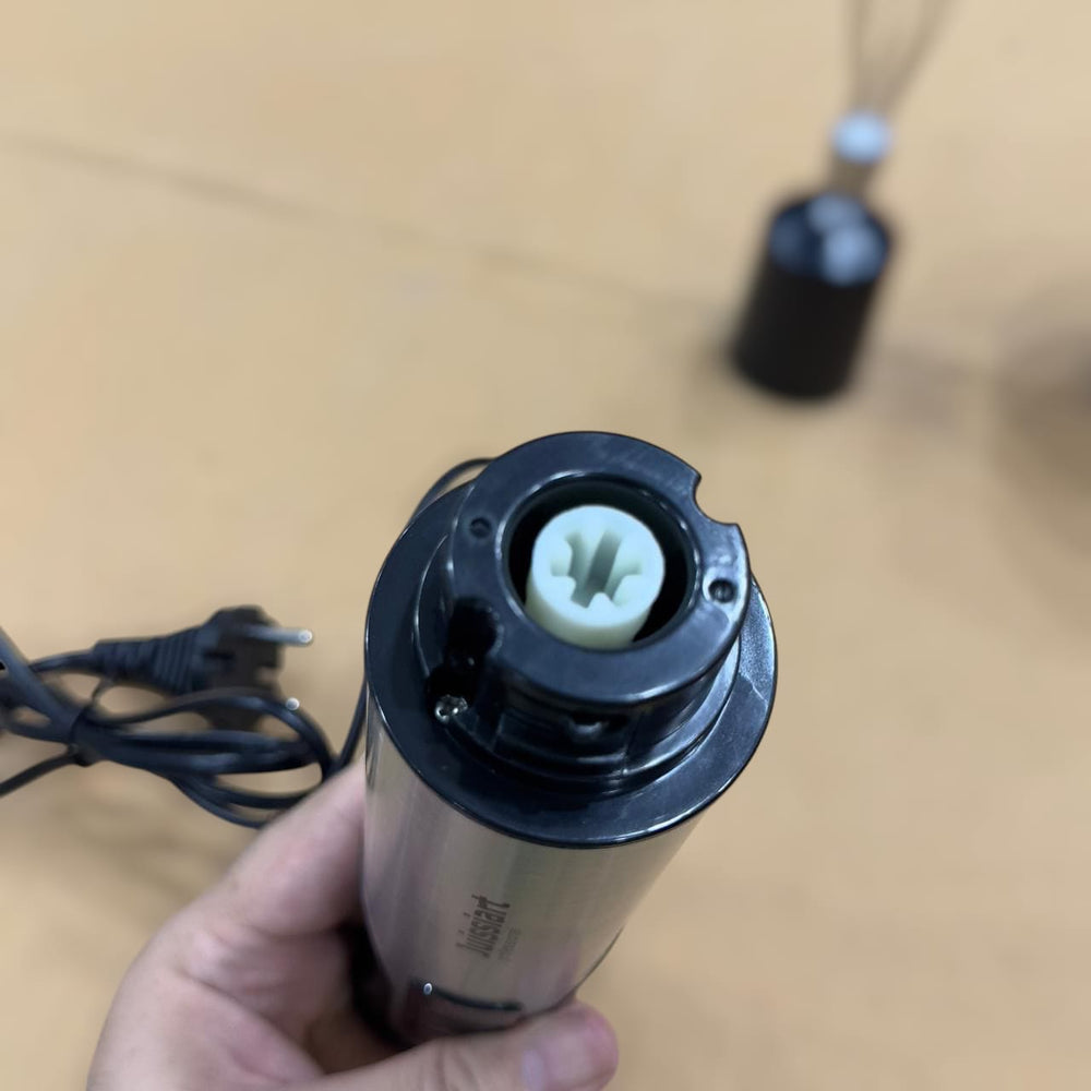 Juissiart 4 in 1 Hand Blender Set – Multifunctional Hand Blender with Chopper, Whisk & Beaker