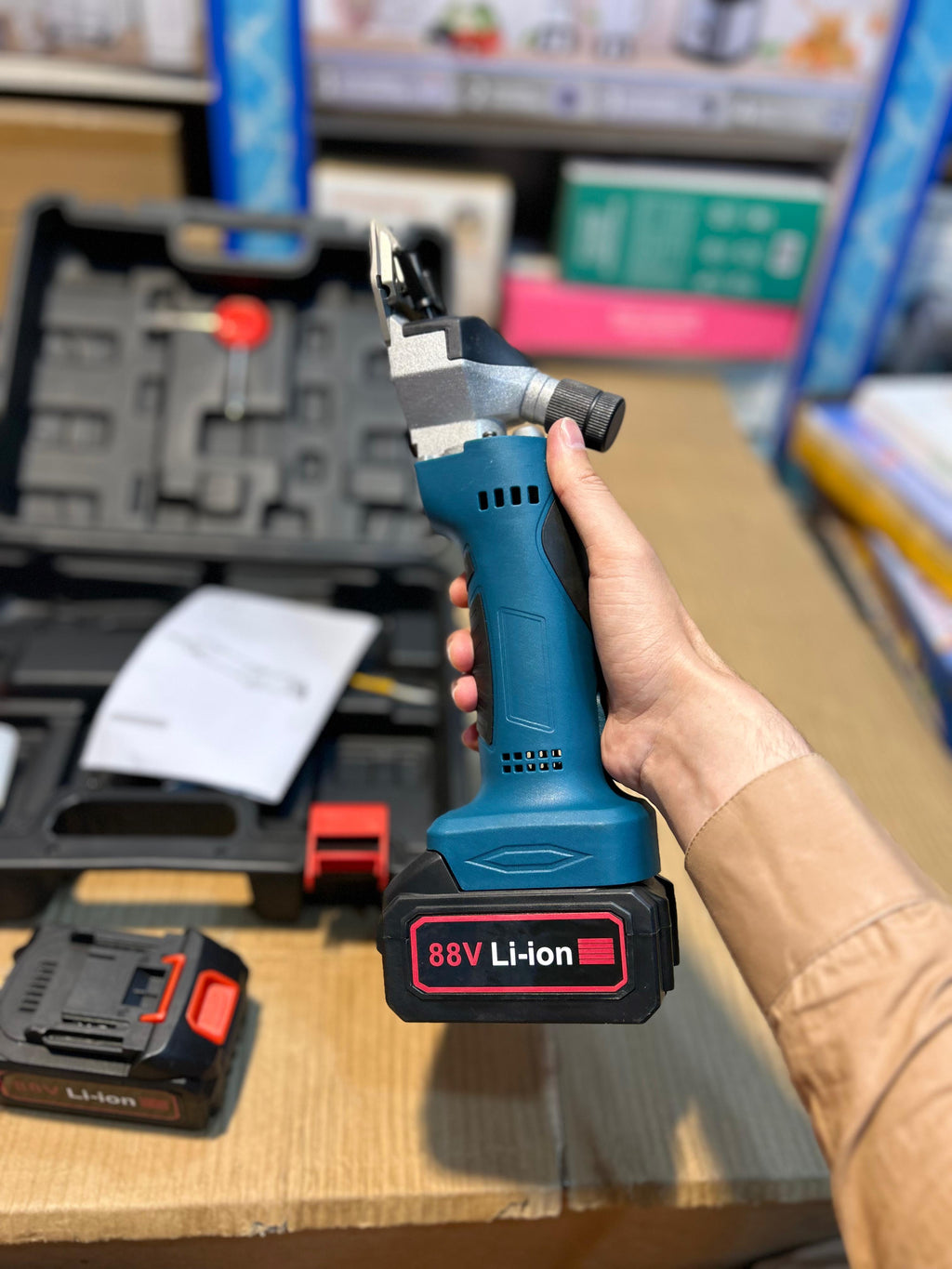 Professional Sheep Trimmer – Heavy Duty Animal Clipper for Farming