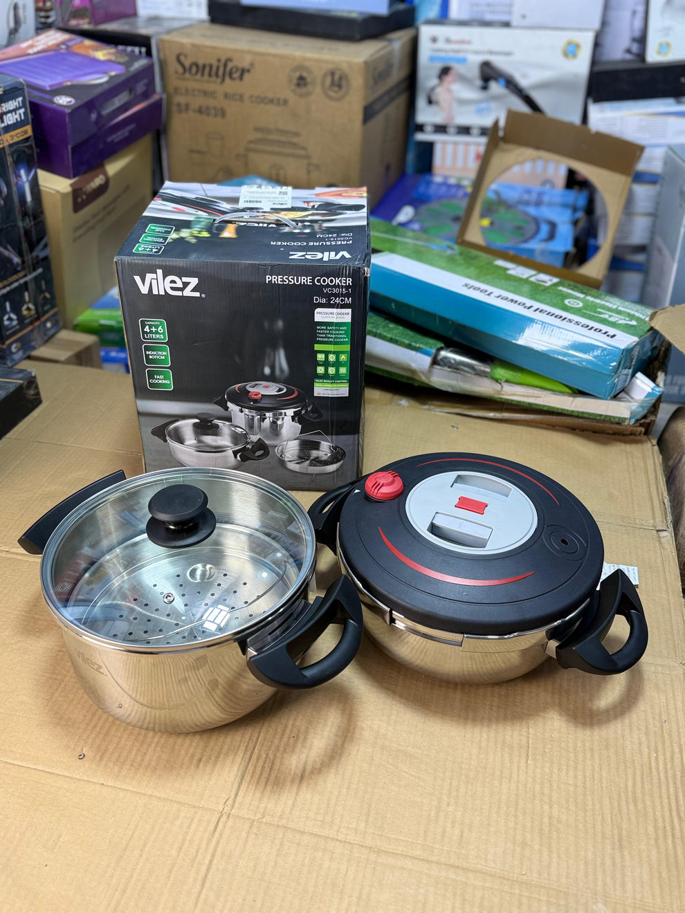 Vilez automatic pressure cooker with steamer 6L &4L