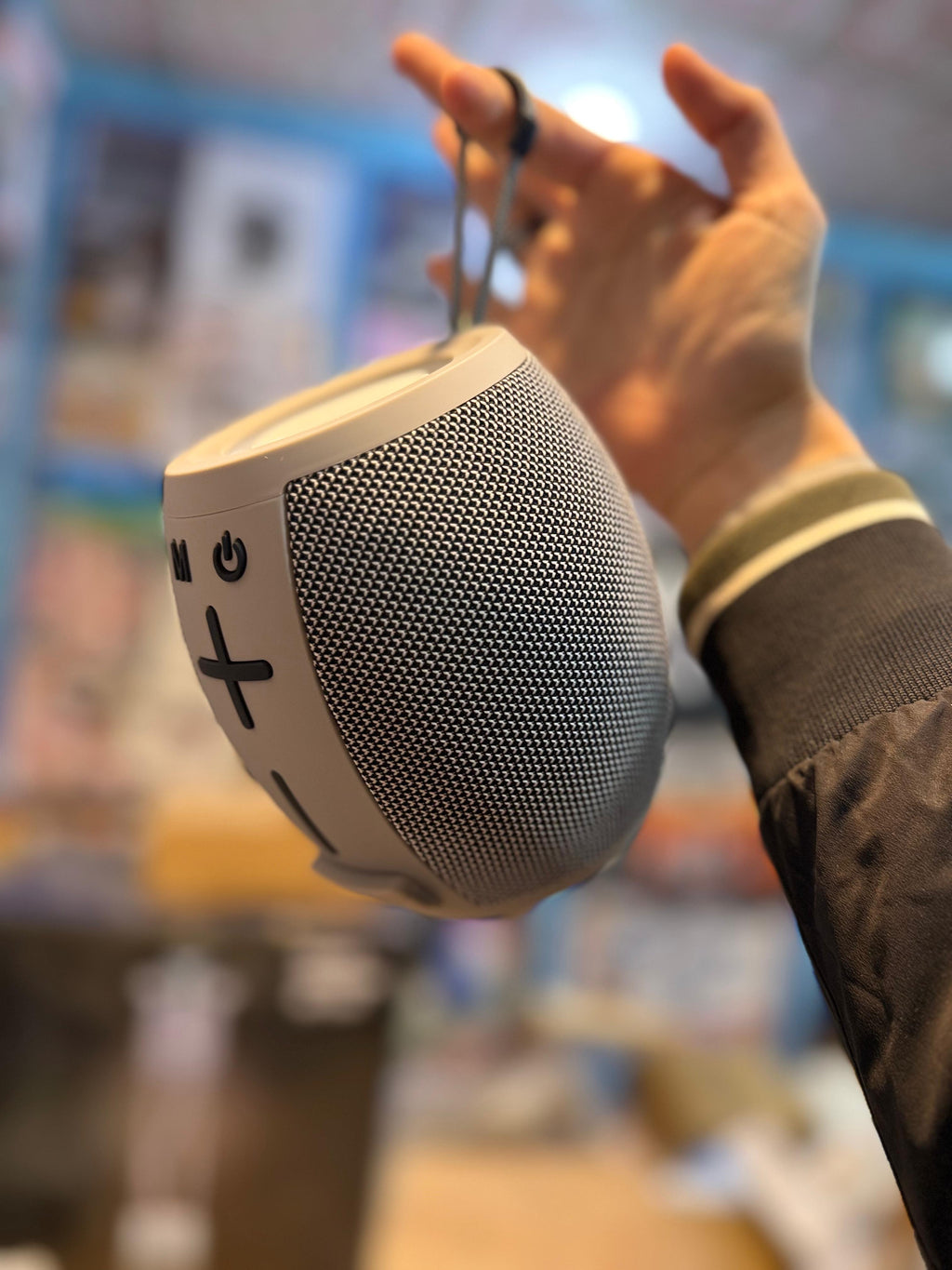 Rechargeable Bluetooth speaker