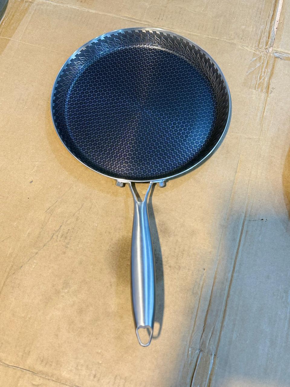 Double Sided Honey Comb Frypan 4 size