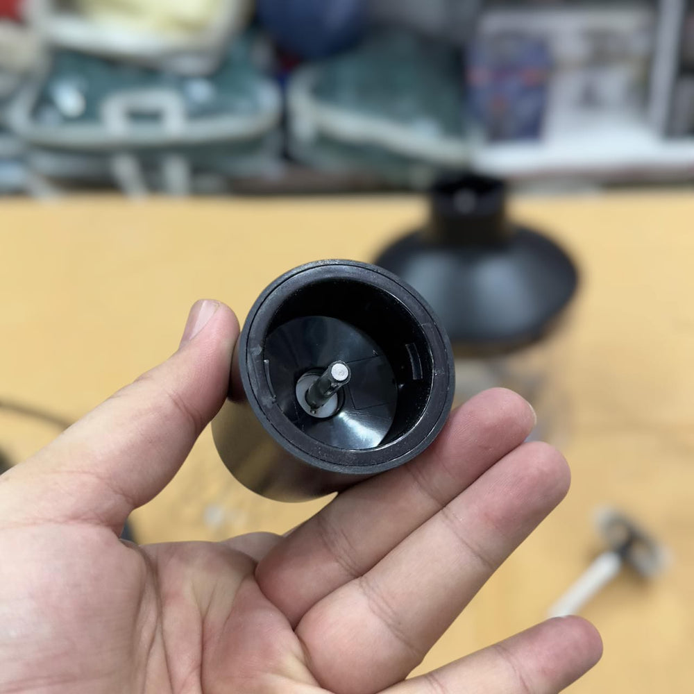 Juissiart 4 in 1 Hand Blender Set – Multifunctional Hand Blender with Chopper, Whisk & Beaker