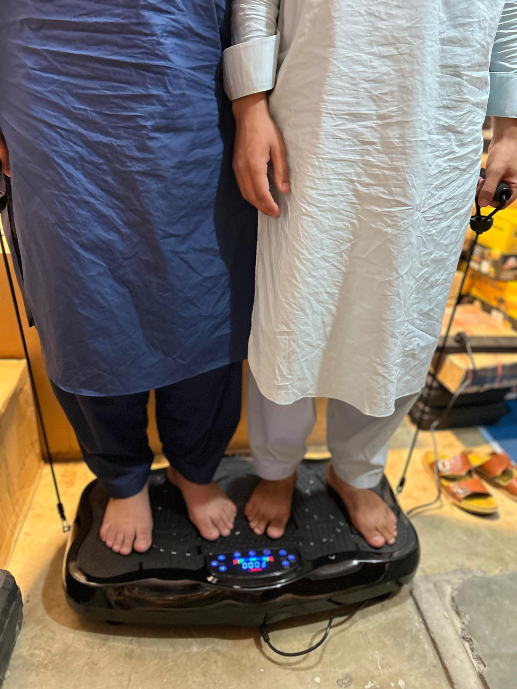 Extra large size Body Vibrator Massager 250kg weight affortabel 99 speed lavel