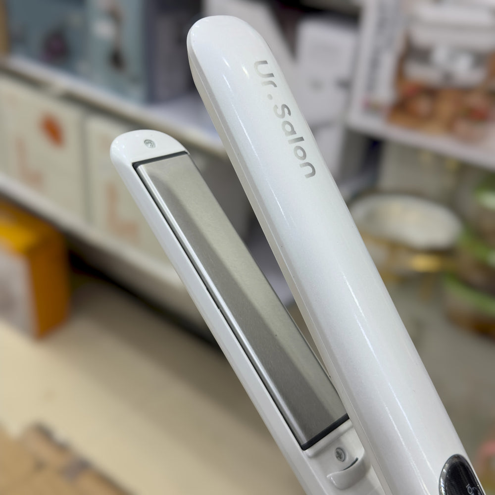 Ur. Salon Digital Hair Straightener