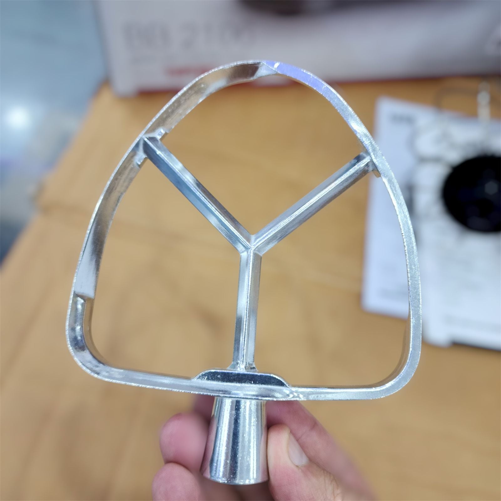 Ultracomb 5L stand mixer model BB2106 800w