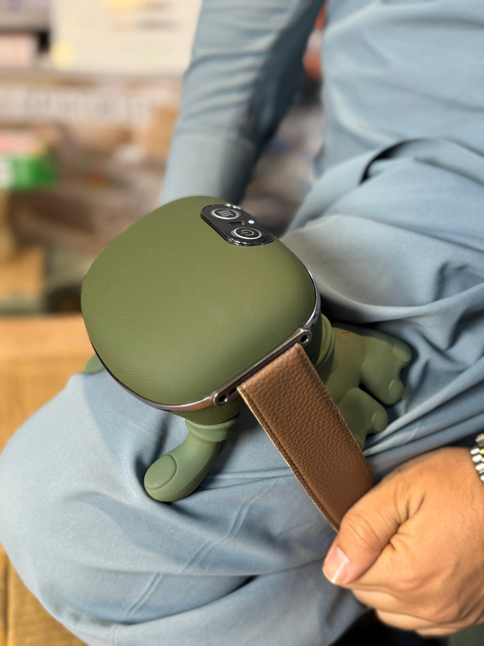 Rechargeable Neck shoulder massageR