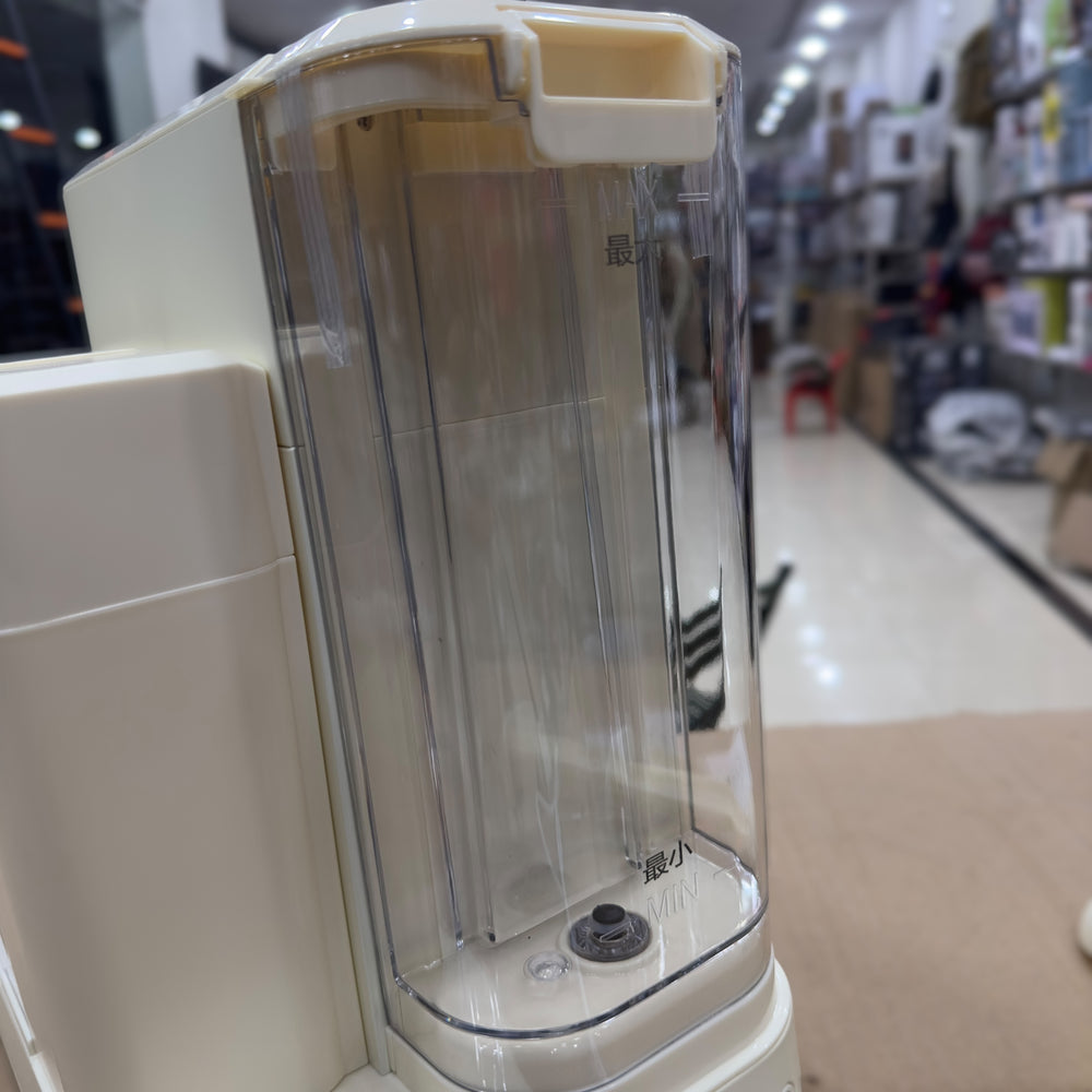 Aeomjk 3 in 1 coffee machine CM5180