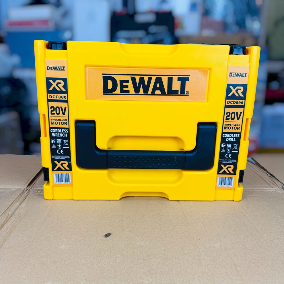 Dewalt 2 in 1 drill & impact wench with tools ( made in CZECH REPULIC