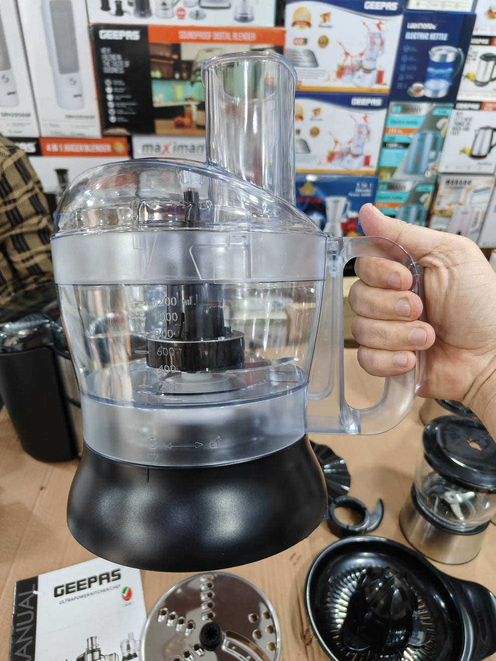 Geepas kitchen master food factory juicer blender GSB 46016 NP