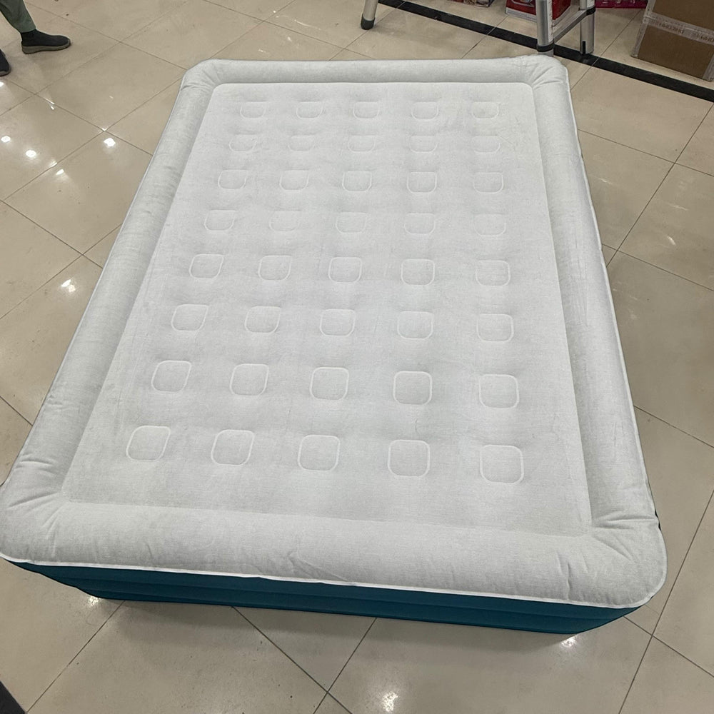 Inflatable Air Bed with Built-in AC Pump HT-696A