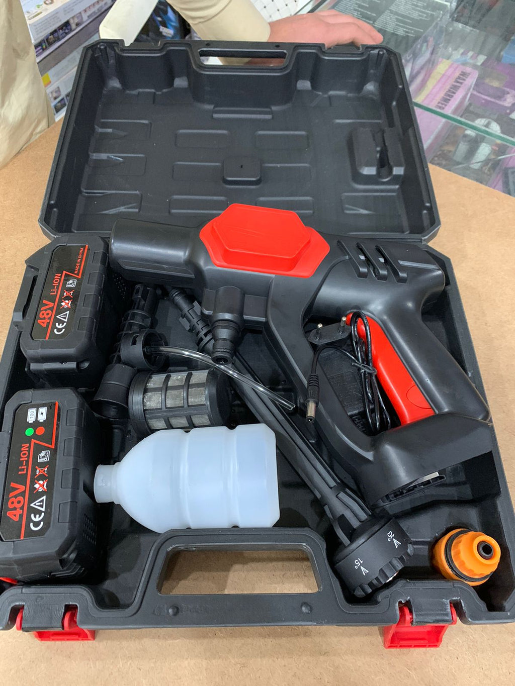 Pressure washer 48v