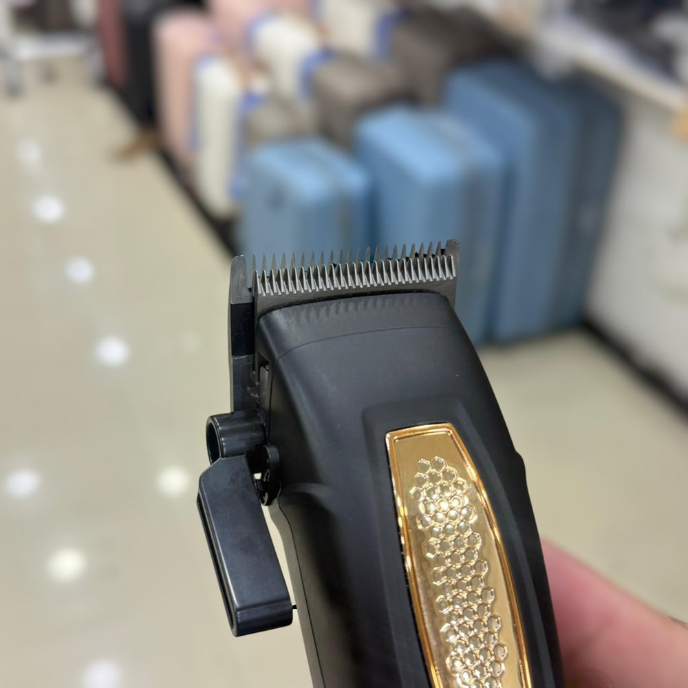 Personal Care 3 in 1 LED Trimmer & Shaver Kit 929