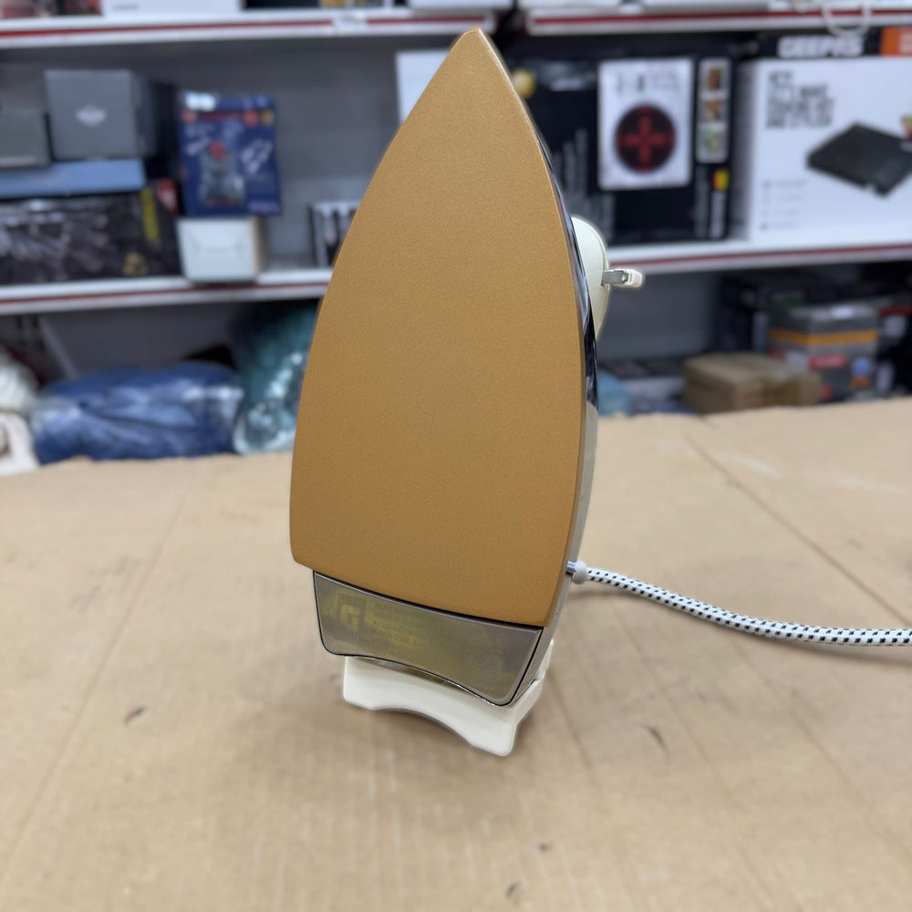 Geepas Heavy Weight Dry Iron 2780P