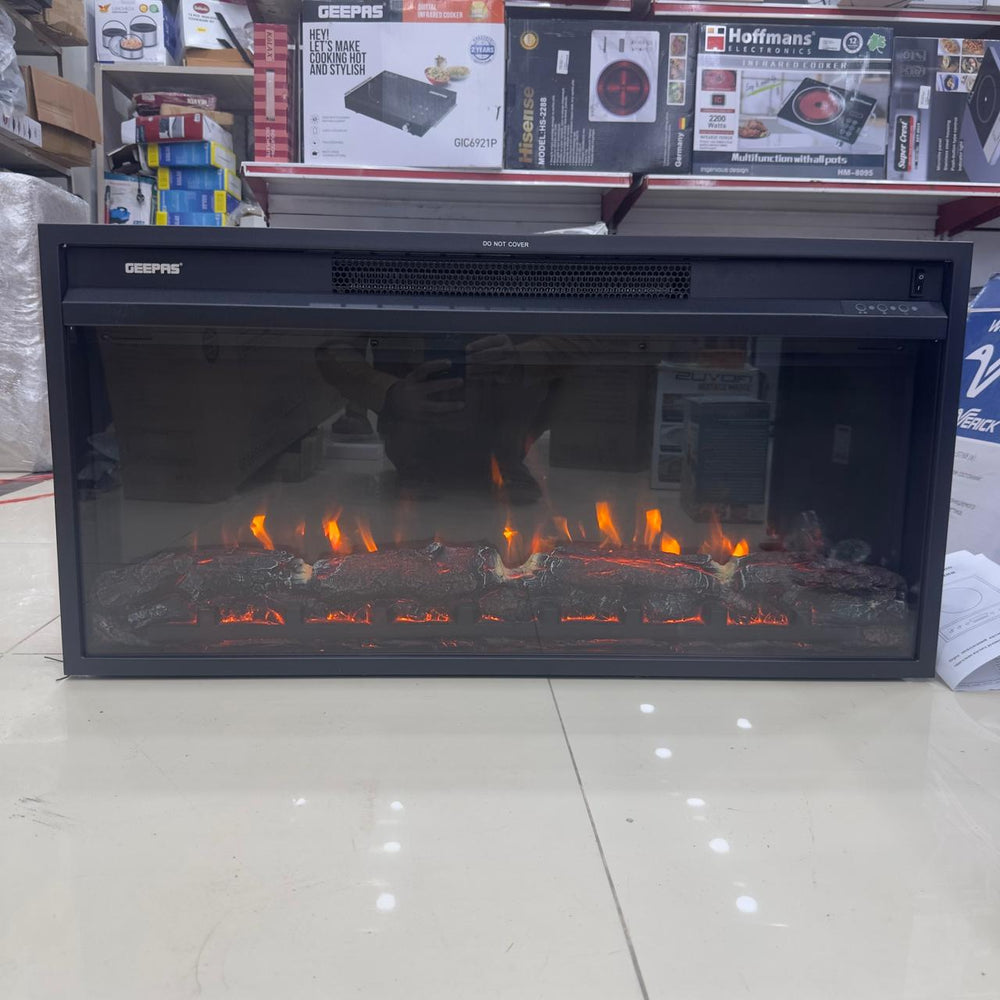 Geepas Real Log Flame Effect Electric Heater 28583