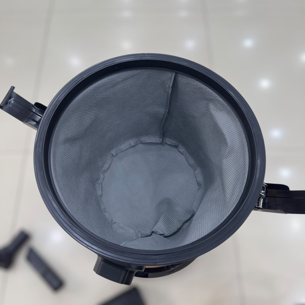 Geepas 2 in 1 Vacuum Cleaner 25L 19064
