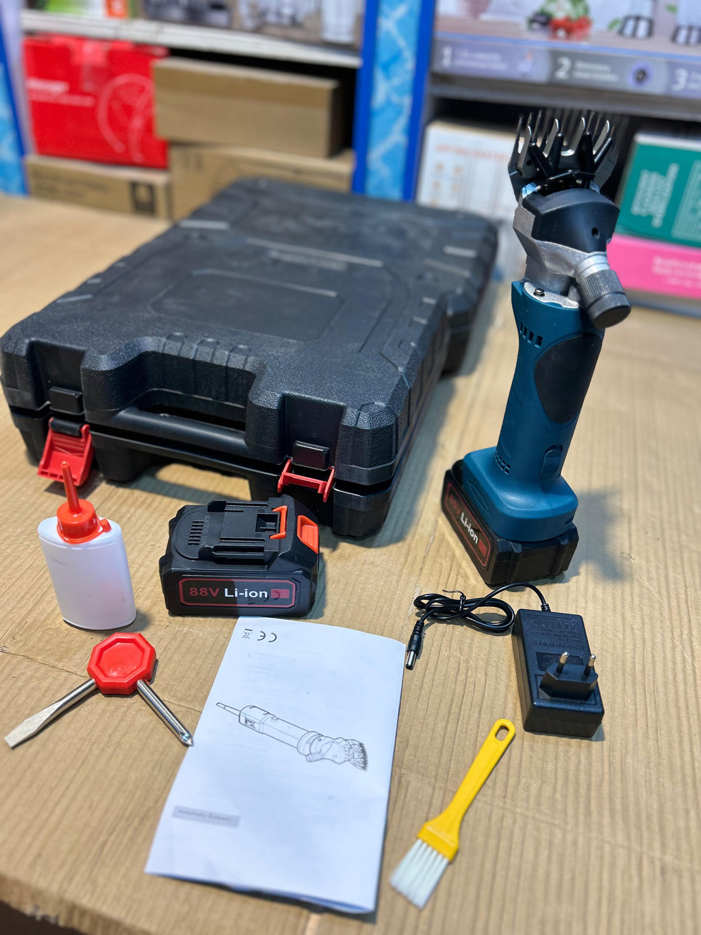 Professional Sheep Trimmer – Heavy Duty Animal Clipper for Farming