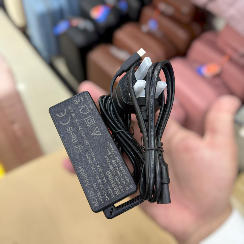 AC / DC 300 Watt Portable Power Station