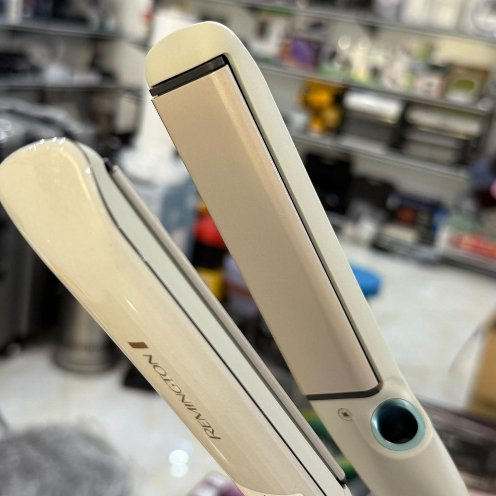 REMINGTON Hydraluxe Pro Straightener S9001CN